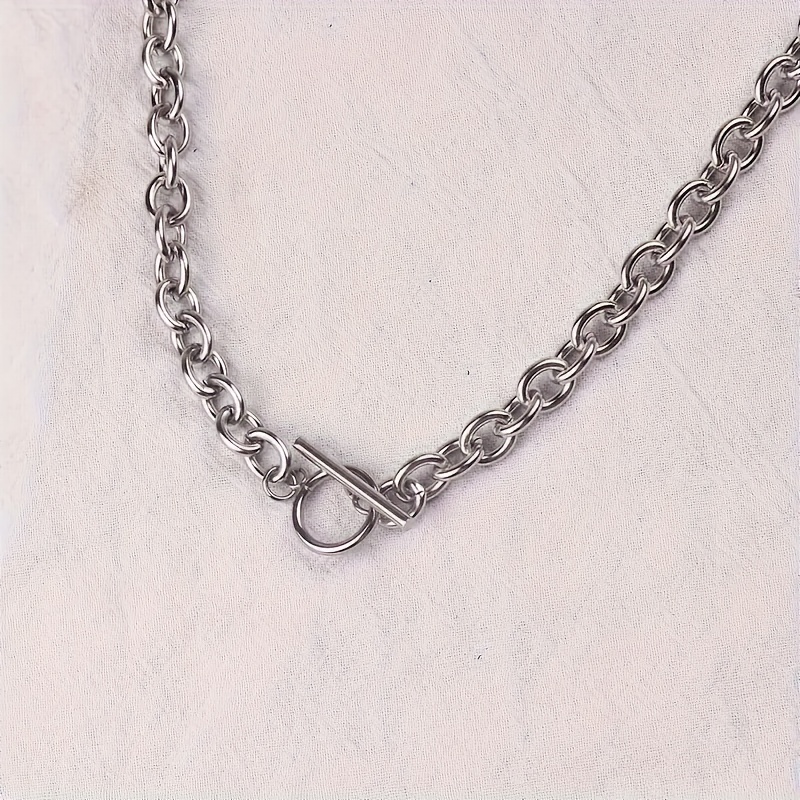 Buckle Necklace with Versatile Style
